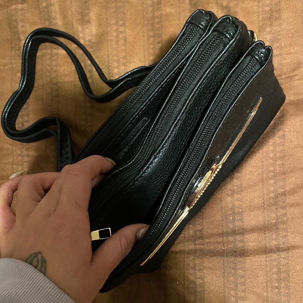 Purse - Picture 3 of 3
